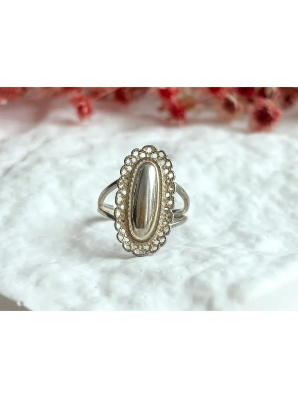 Beau Sterling Signed Cutout Lace Frame Sterling Silver 925 Vintage Ring sz 5.75